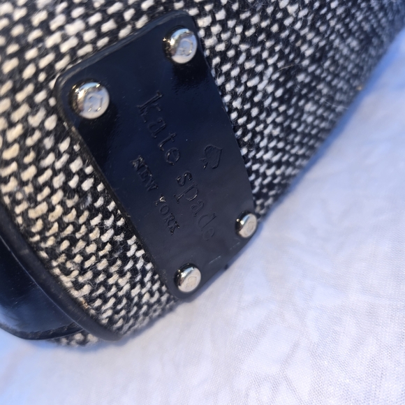 Kate Spade Tweed Gray Black Patent Leather Chain Link Shoulder Tote - Picture 4 of 10